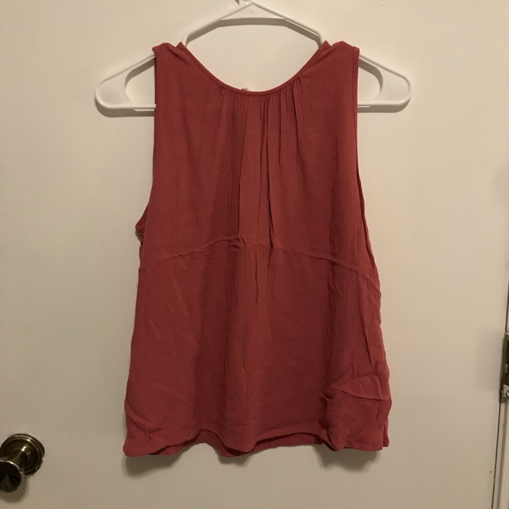 Pink tank top